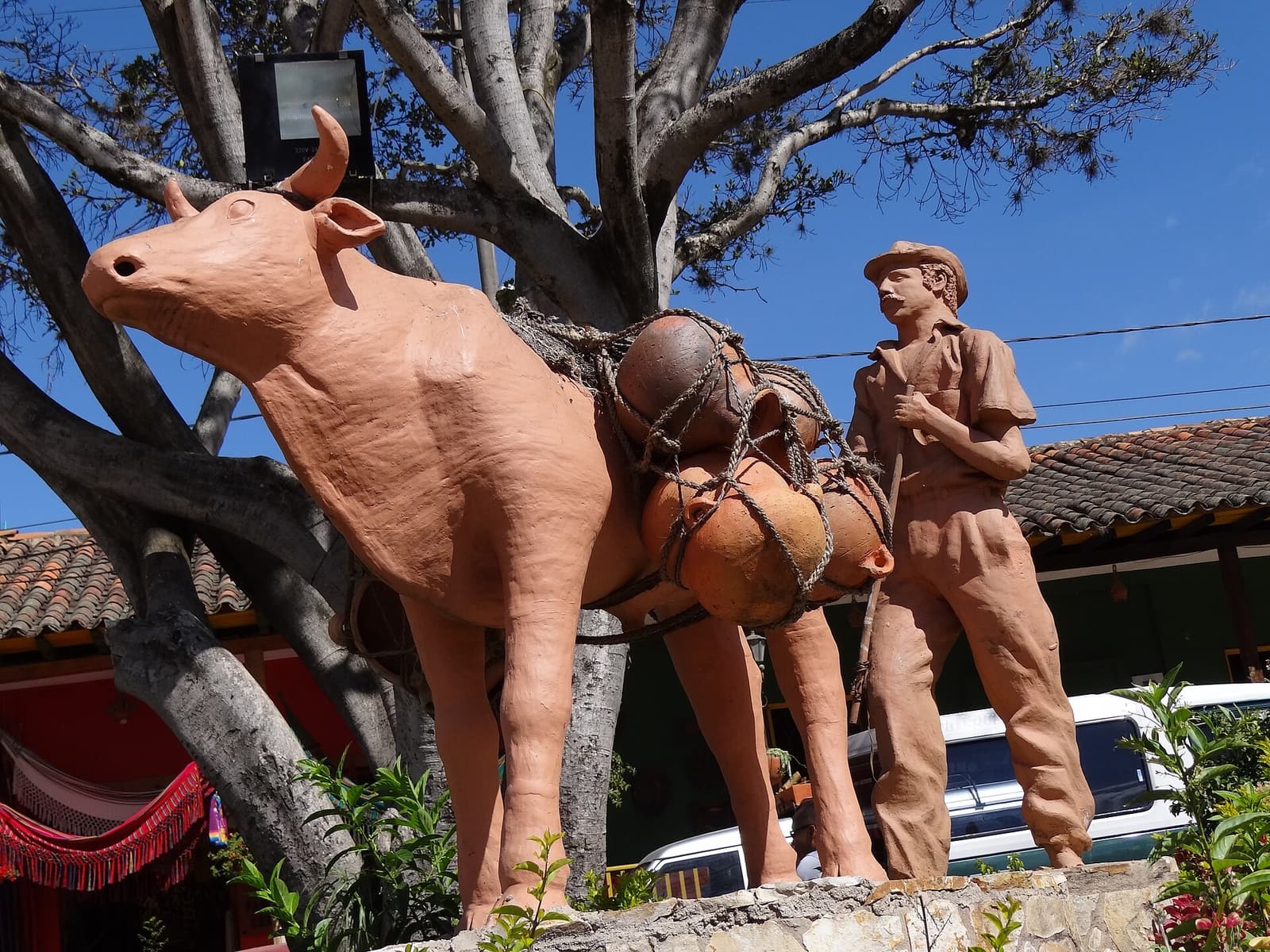 Figura de barro en Ráquira