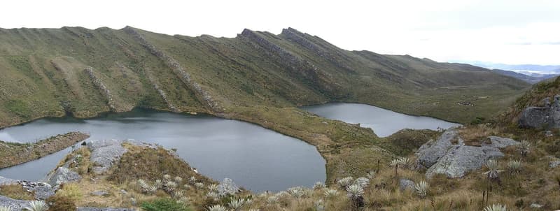 Guasca: las lagunas sagradas de Siecha, una capilla del siglo XVIII y aguas calientes